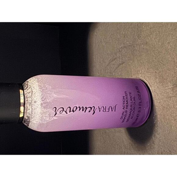 JAFRA Dual Action Makeup Remover - Gentle & Effective Formula - Picture 3 of 3